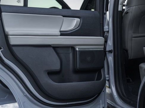 Used 2025 Ford Expedition Active image 55