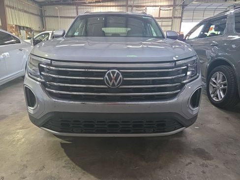 Used 2025 Volkswagen Atlas SE image 7