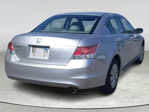 Used 2010 Honda Accord LX image 6