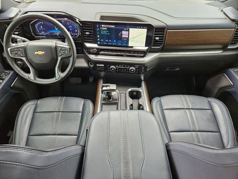 Used 2023 Chevrolet Silverado 1500 High Country w/ High Country Premium Package AWD/4WD image 33