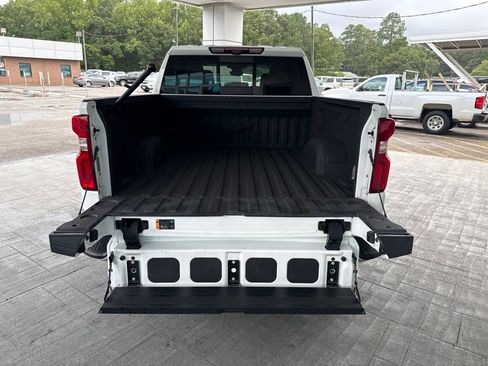 Used 2023 Chevrolet Silverado 1500 LTZ w/ LTZ Premium Package AWD/4WD image 15