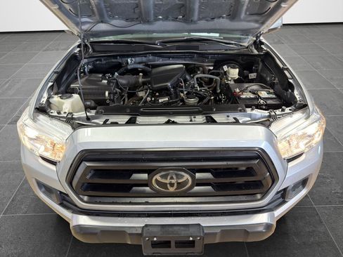 Used 2021 Toyota Tacoma SR w/ SR Convenience Package RWD image 9