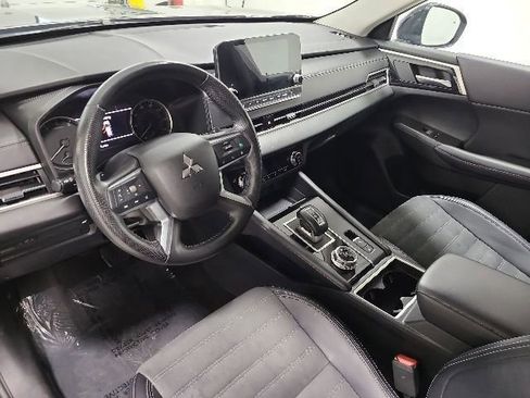 Used 2024 Mitsubishi Outlander SE FWD image 22