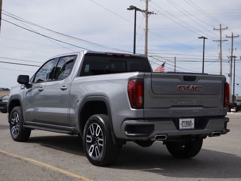 Used 2024 GMC Sierra 1500 AT4 w/ Technology Package AWD/4WD image 5