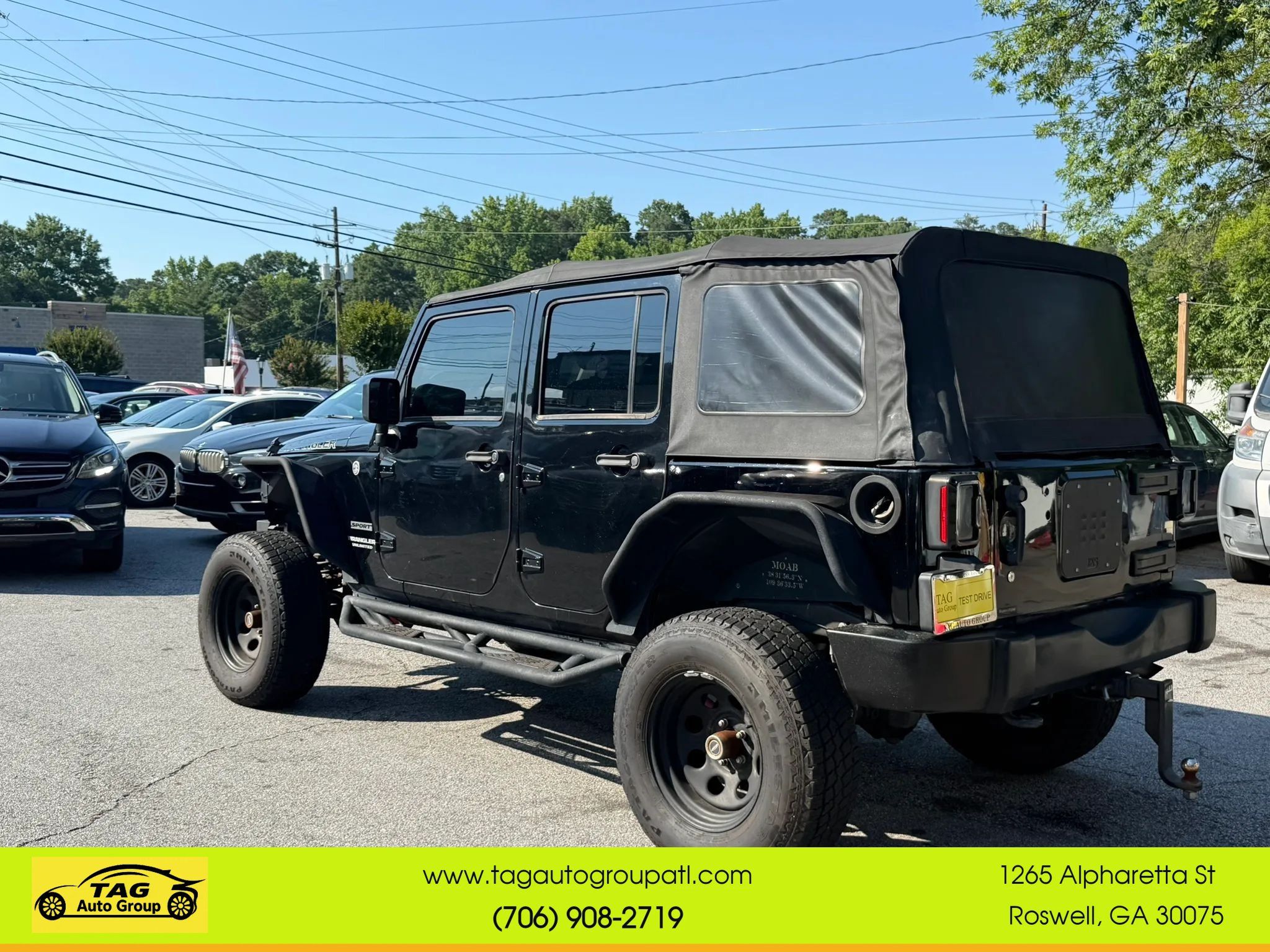 Used 2016 Jeep Wrangler Unlimited Sport w/ Max Tow Package AWD/4WD image 7