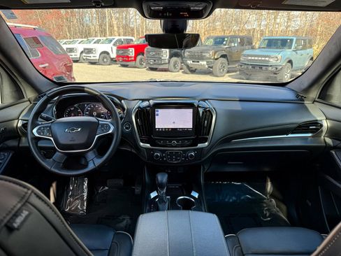 Used 2023 Chevrolet Traverse Premier w/ Redline Edition image 22