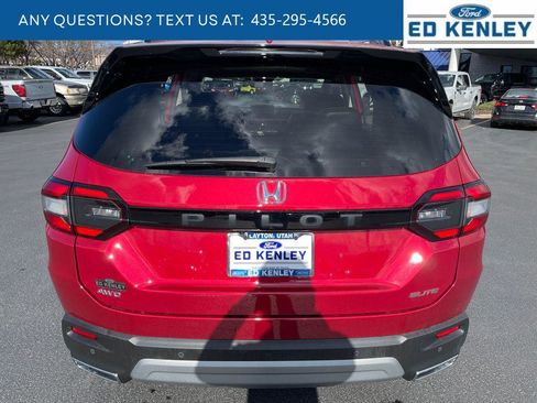 Used 2024 Honda Pilot Elite image 34