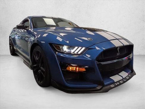Used 2020 Ford Mustang Shelby GT500 w/ Technology Package RWD image 3