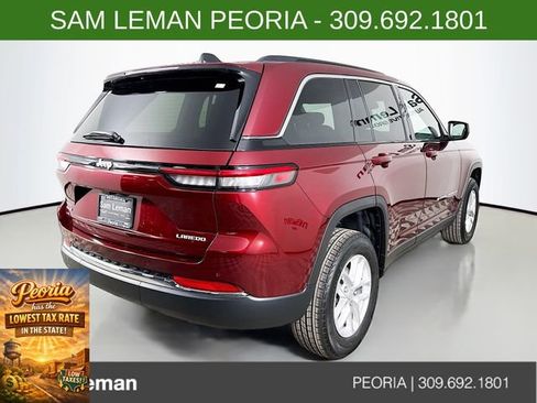 New 2025 Jeep Grand Cherokee Laredo image 7