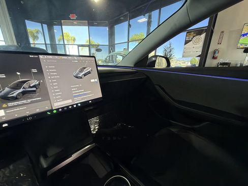 Used 2024 Tesla Model 3 Long Range RWD image 12