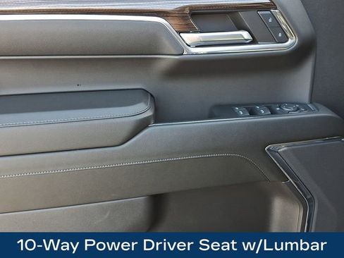 Used 2024 Chevrolet Silverado 1500 LT image 17