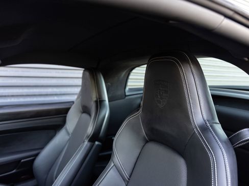 Certified 2024 Porsche 911 Targa 4 GTS AWD/4WD image 25