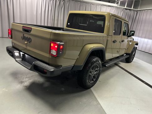 New 2026 Jeep Gladiator Sport image 7