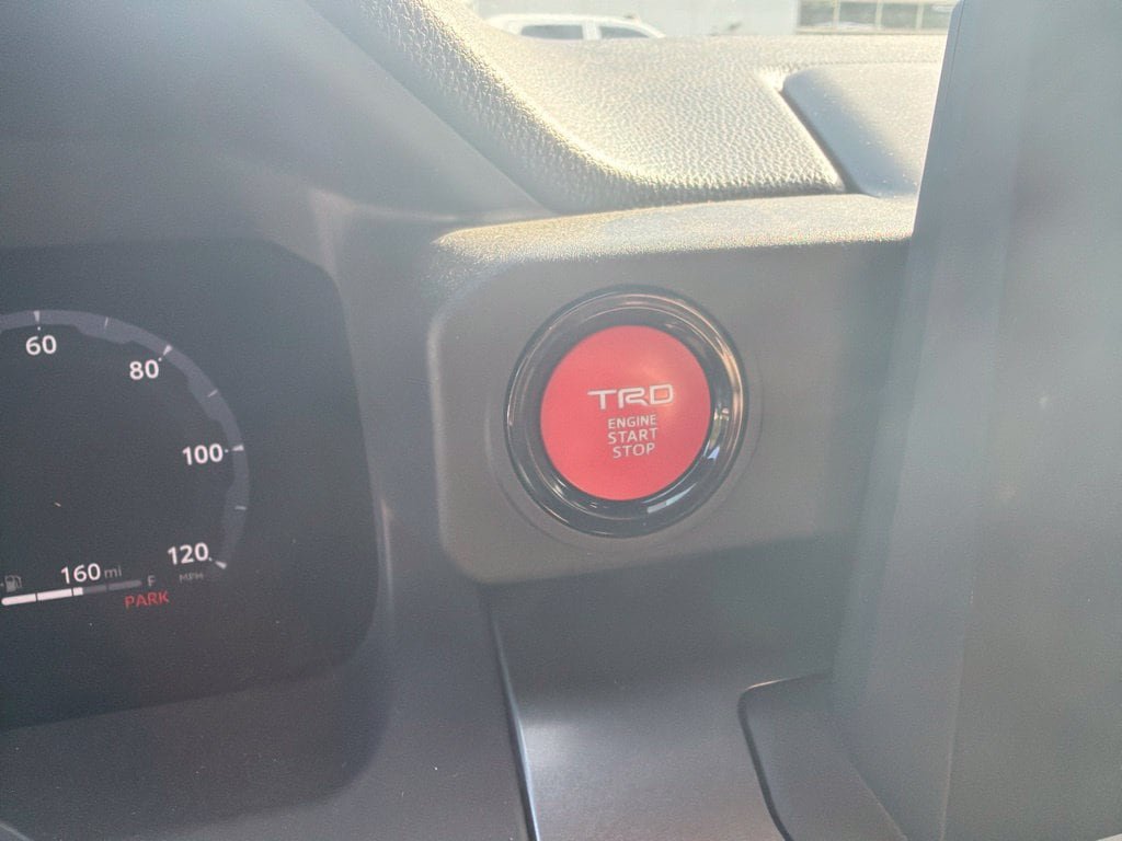 Used 2025 Toyota Tacoma TRD Sport AWD/4WD image 15