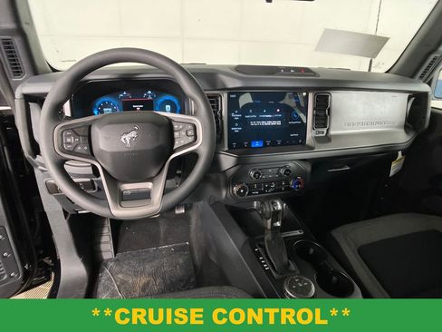 New 2025 Ford Bronco 4-Door image 7