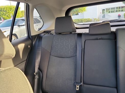 Used 2023 Toyota RAV4 XLE FWD image 20