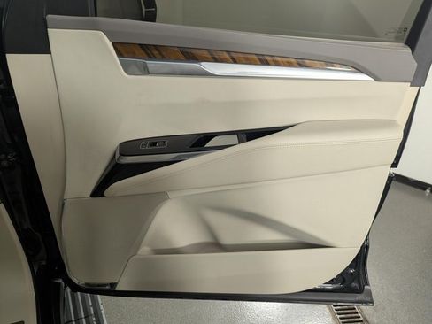 Used 2025 Cadillac Escalade Sport Platinum w/ LPO, Floor Liner Package image 30