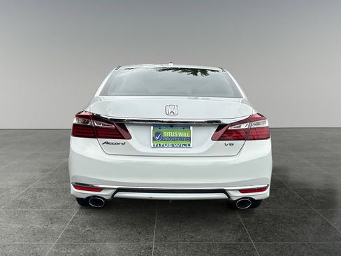 Used 2017 Honda Accord EX-L image 6