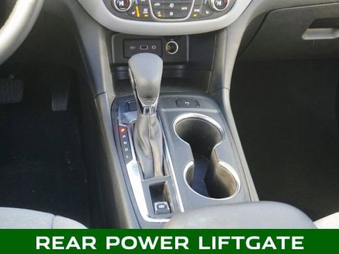 Used 2023 Chevrolet Equinox LT w/ Driver Convenience Package image 12