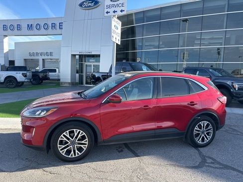 Used 2021 Ford Escape SEL image 1