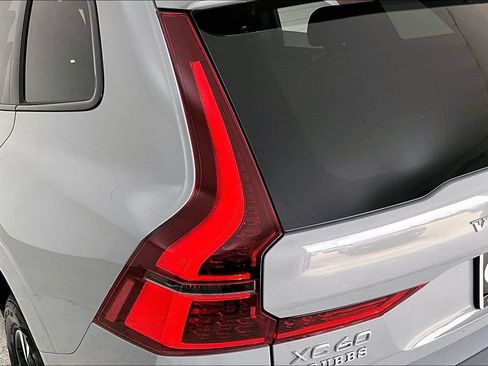 New 2026 Volvo XC60 B5 Core AWD/4WD image 39