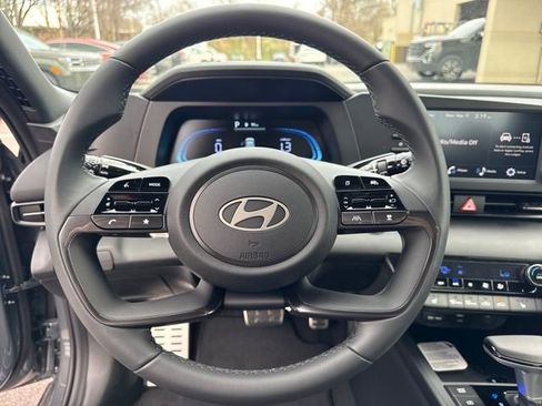 New 2026 Hyundai Elantra SEL Sport Premium FWD image 17