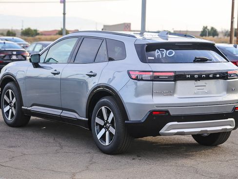 New 2026 Honda Prologue Touring image 8