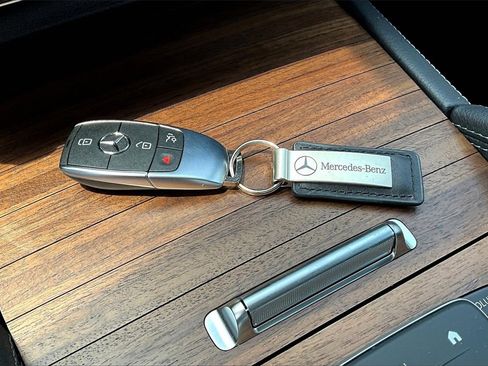 Certified 2025 Mercedes-Benz GLE 450 4MATIC image 10