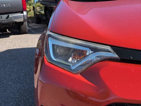 Certified 2016 Toyota RAV4 SE FWD image 10