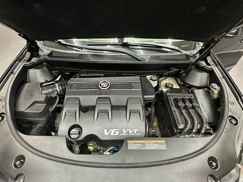 Used 2015 Cadillac SRX Luxury w/ Driver Awareness Package image 38