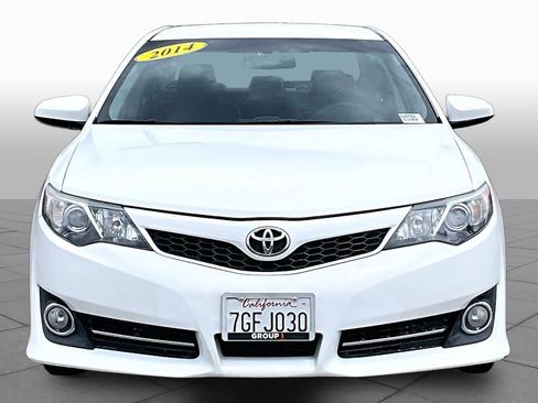 Used 2014 Toyota Camry SE FWD image 3