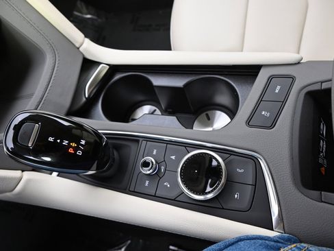 New 2025 Cadillac XT5 Premium Luxury w/ LPO, Floor Liner Package image 30