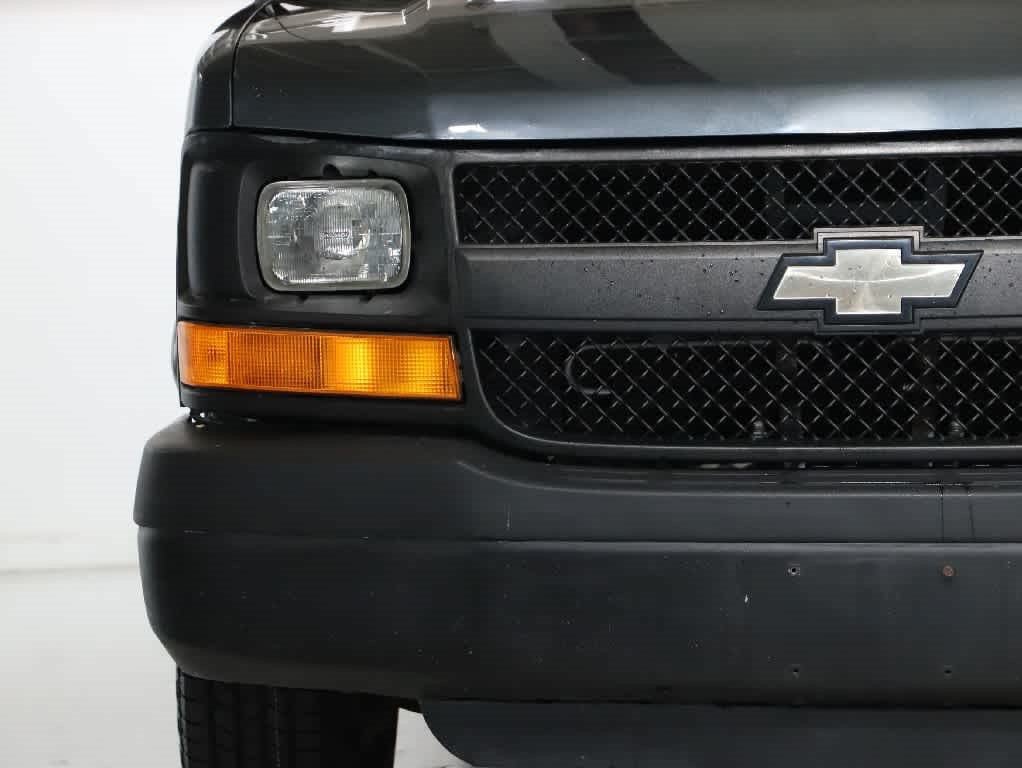 Used 2014 Chevrolet Express 2500 RWD image 6