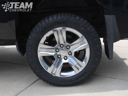 Used 2018 Chevrolet Silverado 1500 Custom w/ Custom Convenience Package AWD/4WD image 30