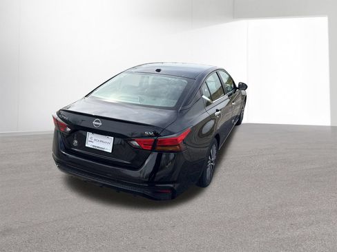 Used 2024 Nissan Altima 2.5 SV FWD image 30