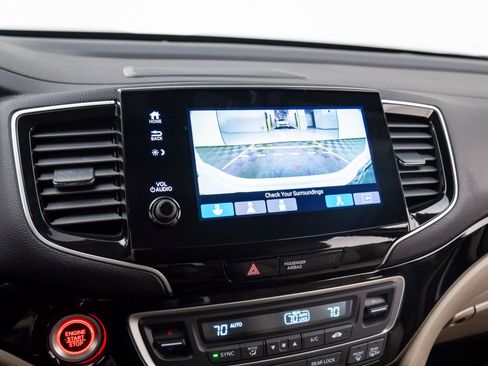 Used 2021 Honda Pilot Touring image 30
