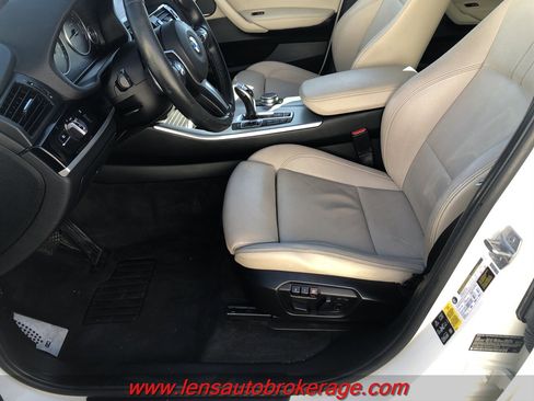 Used 2017 BMW X3 xDrive28i image 11