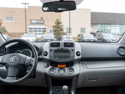 Used 2011 Toyota RAV4 Limited image 15