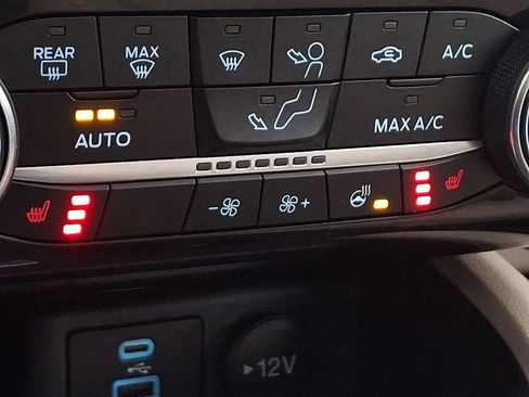 Certified 2022 Ford Escape SEL image 26