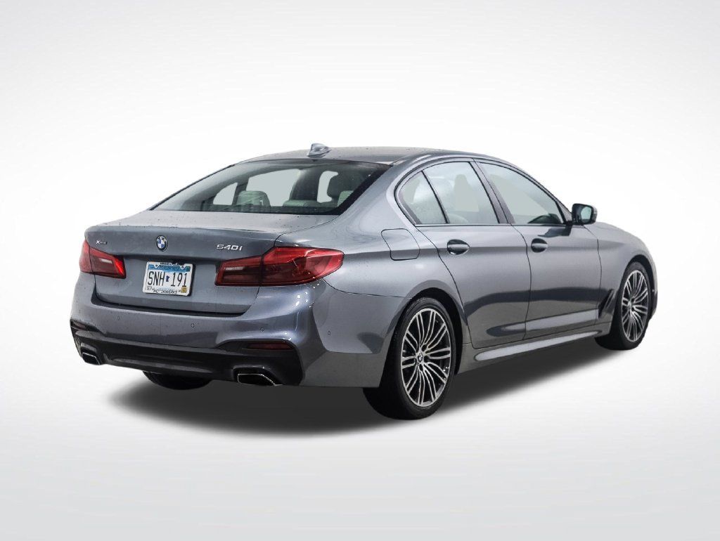 Used 2019 BMW 540i xDrive w/ M Sport Package AWD/4WD image 5