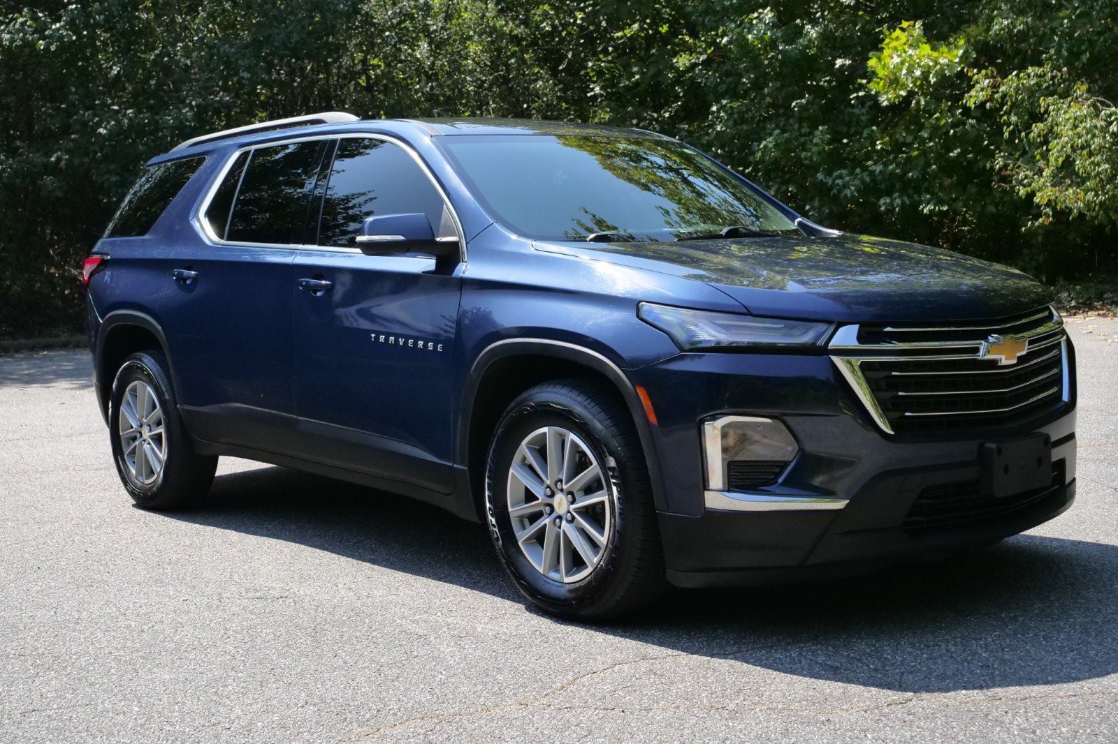 Used 2022 Chevrolet Traverse LT AWD/4WD image 4