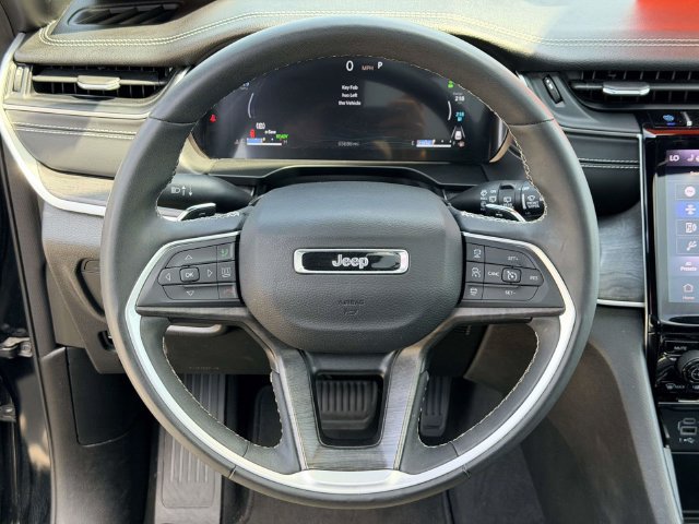 Used 2024 Jeep Grand Cherokee Limited 4xe AWD/4WD image 19