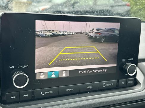 Used 2023 Honda Accord EX image 18