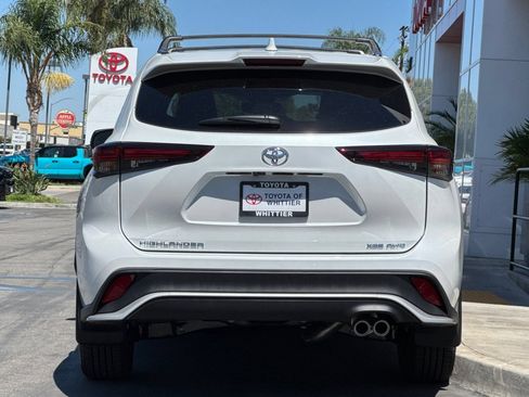 Certified 2026 Toyota Highlander XSE AWD/4WD image 6