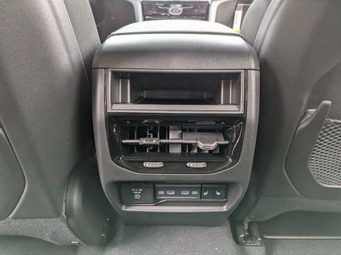 New 2026 Jeep Grand Cherokee Limited AWD/4WD image 14