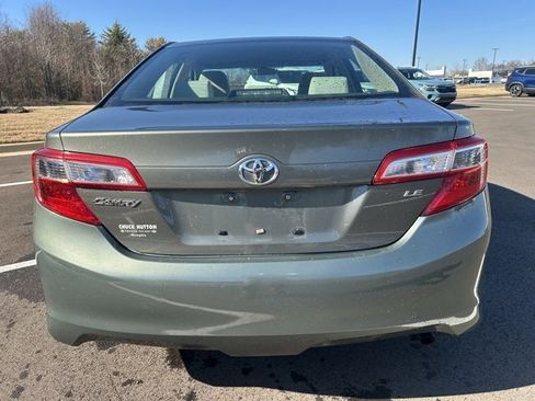 Used 2012 Toyota Camry L image 5