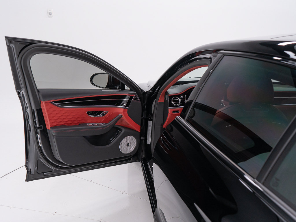 Certified 2025 Bentley Flying Spur Plug-In Hybrid AWD/4WD image 10