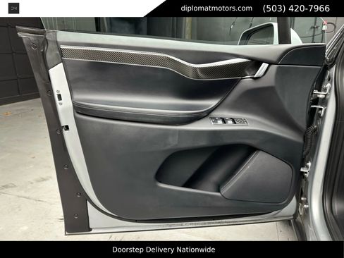 Used 2017 Tesla Model X 75D image 33