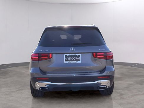 New 2026 Mercedes-Benz GLB 250 4MATIC image 6
