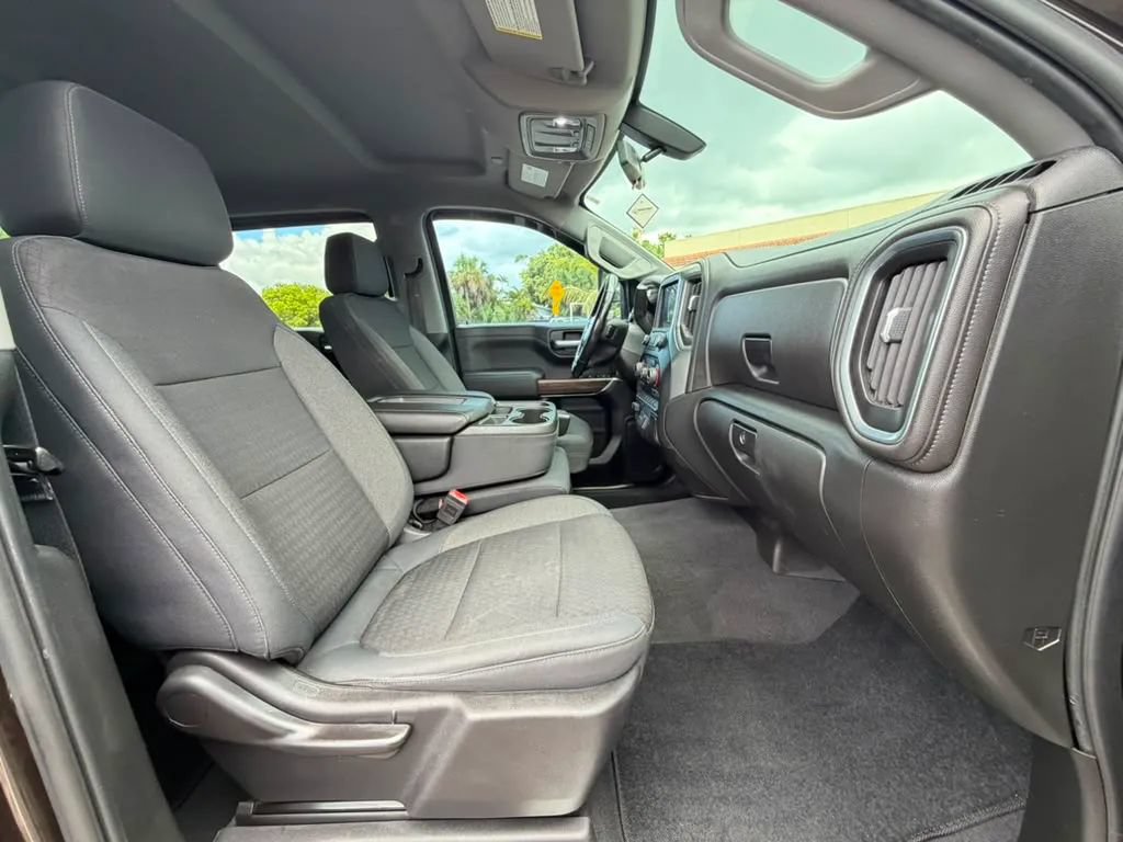 Used 2019 Chevrolet Silverado 1500 RST w/ All-Star Edition RWD image 18